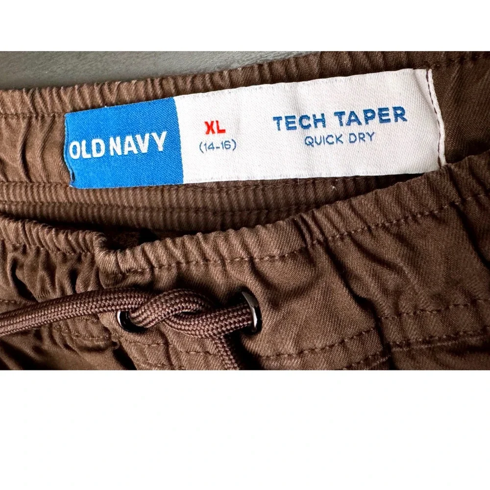 Old Navy Tech Taper Cargo Pants Coffee Grounds Brown Size XL 14-16 Quick Dry